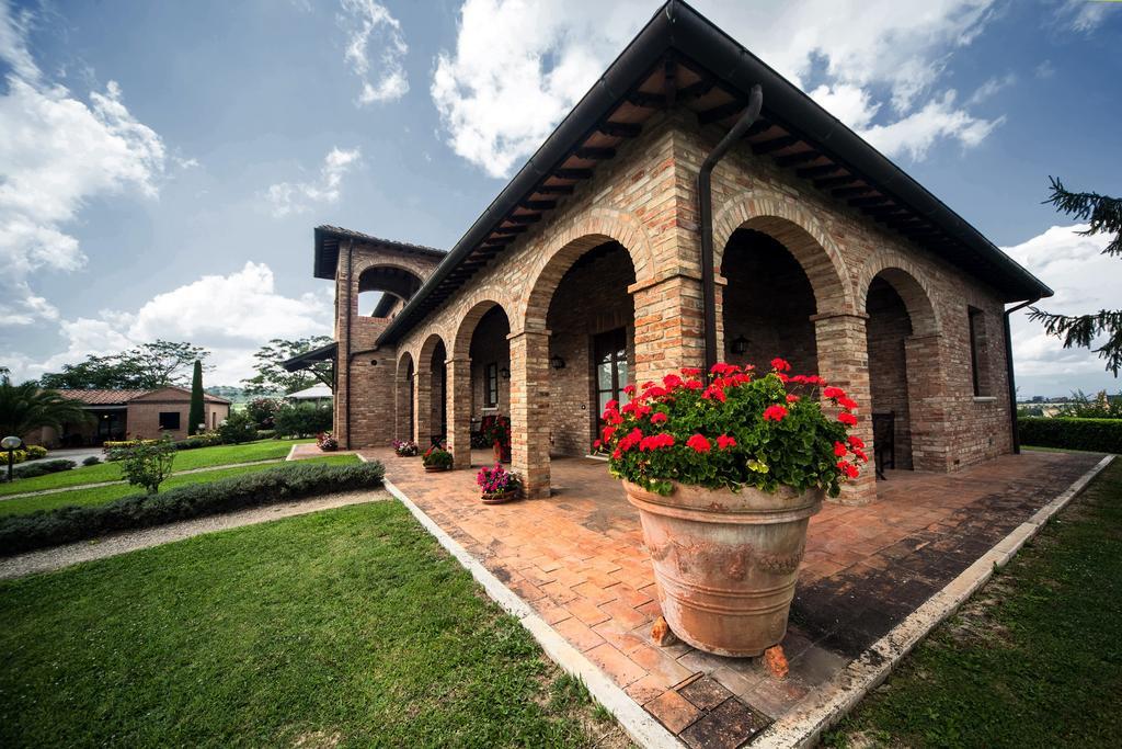 Agriturismo Sanguineto Acquaviva  Εξωτερικό φωτογραφία