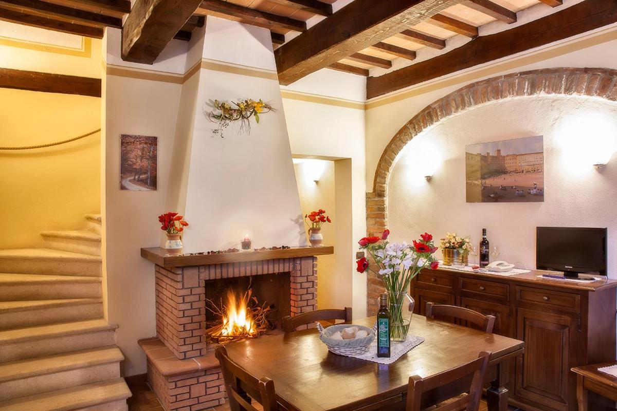 Agriturismo Sanguineto Acquaviva  Εξωτερικό φωτογραφία